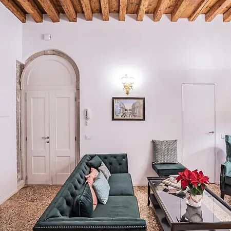 Ca' San Beneto Completely Refurbished In A Fabulously Central Area Venice Exterior photo